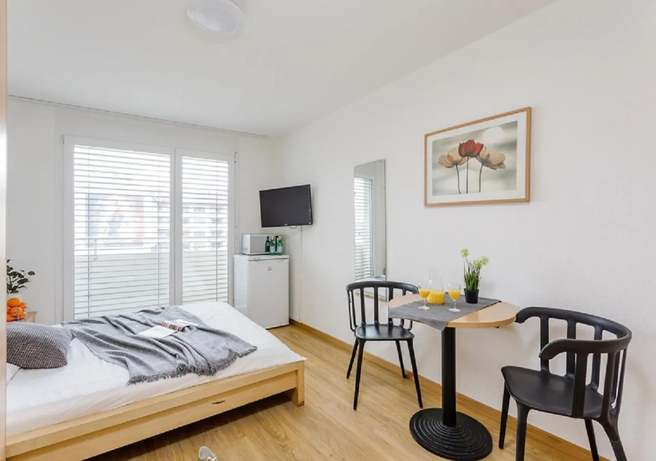 Swiss Star Tower - Self Check-In Apartment Zurich Switzerland